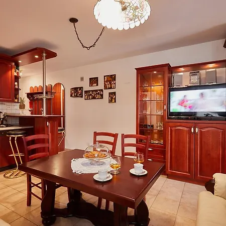 Okowita I Karat Apartment